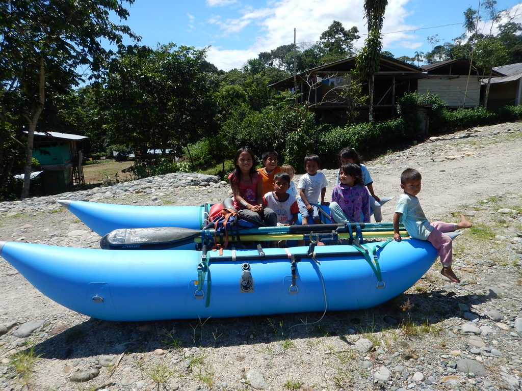 Locals from El Reten on the Rio Misahualli